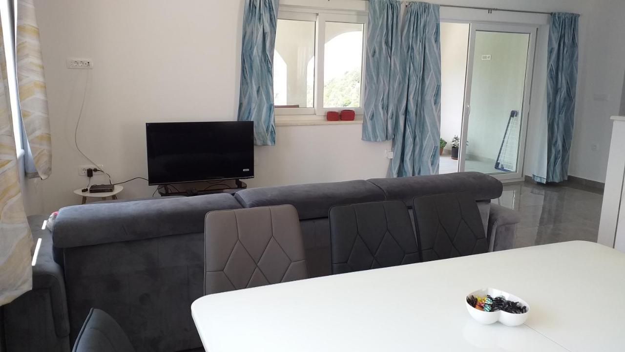 Lastovo Apartman Karla מראה חיצוני תמונה